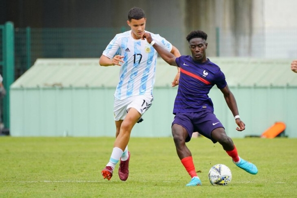 Грузин для «Баварии», армянин и киргиз – в новом топе талантов от Guardian. А еще Зидан и Ибрагимович (правда) Грузин для «Баварии», армянин и киргиз – в новом топе талантов от Guardian. А еще Зидан и Ибрагимович (правда)