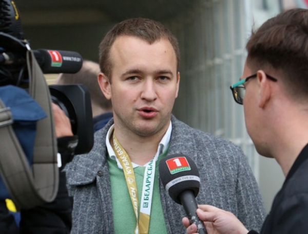 Футбол. Андрей Капский: у нас полгода тяжелых. Все очень непросто сейчас в нашем белорусском футболе
Футбол. Андрей Капский: у нас полгода тяжелых. Все очень непросто сейчас в нашем белорусском футболе