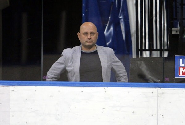 Праздник нужен любой ценой, засилье легионеров – паника Вудкрофта и не только его. Бывший топ-менеджер «Динамо» – о политике клуба и ошибке будущего сенатора Праздник нужен любой ценой, засилье легионеров – паника Вудкрофта и не только его. Бывший топ-менеджер «Динамо» – о политике клуба и ошибке будущего сенатора