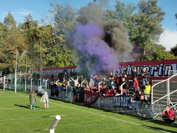 В немецком футболе обнаружены еще два беларуса. Правда, докопаться до них непросто В немецком футболе обнаружены еще два беларуса. Правда, докопаться до них непросто