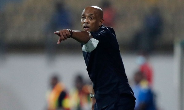 Пророчества о терактах, сборная Комор почти без людей с Комор, результативность меньше гола за игру (без Камеруна). Да, это все Кубок Африки