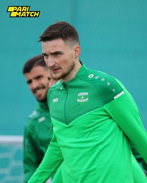 Футбол. Чемпионат Кипра. В дебютном матче Евгения Яблонского "Арис" проиграл АЕЛу
Футбол. Чемпионат Кипра. В дебютном матче Евгения Яблонского "Арис" проиграл АЕЛу