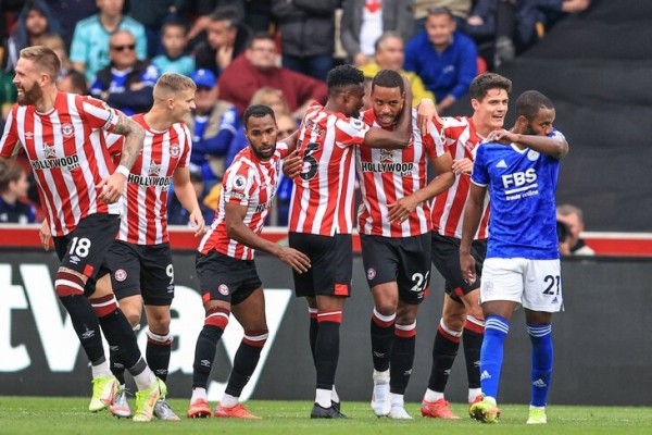 Эриксен официально возвращается – его подписал «Брентфорд». И это не просто жест: на поле датчанин тоже поможет