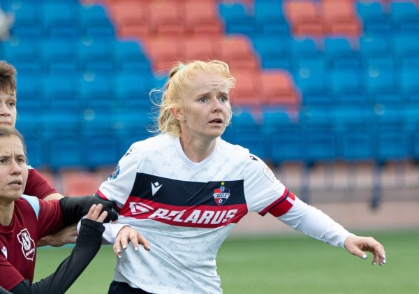 Если футболисты из чемпионата Беларуси уезжают непонятно куда, то футболистки &ndash; в Испанию, Италию, Турцию (трансферы звучат ну очень мощно)