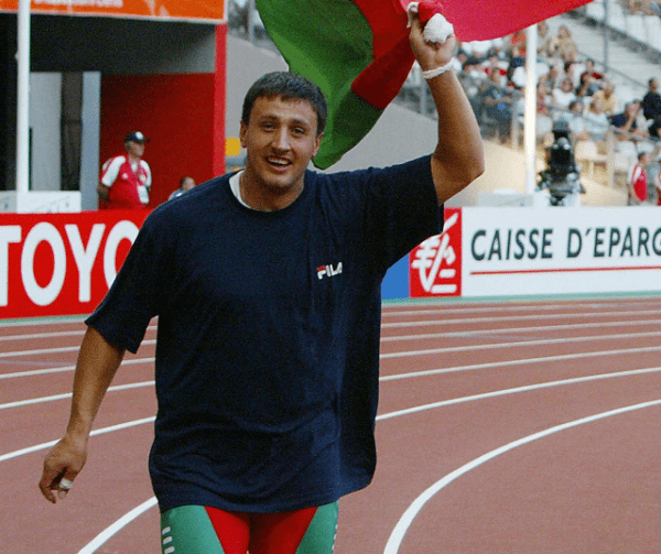 Беларусь любила Тихона за труд, медали и скромность, но затем что-то пошло не так – допинг, выборы и фанатизм по Лукашенко. Вот каким мы запомним его