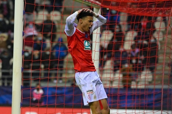 «Ньюкасл» пытается купить почти всех – и почти все из них отказывают. Это очень длинный список «Ньюкасл» пытается купить почти всех – и почти все из них отказывают. Это очень длинный список