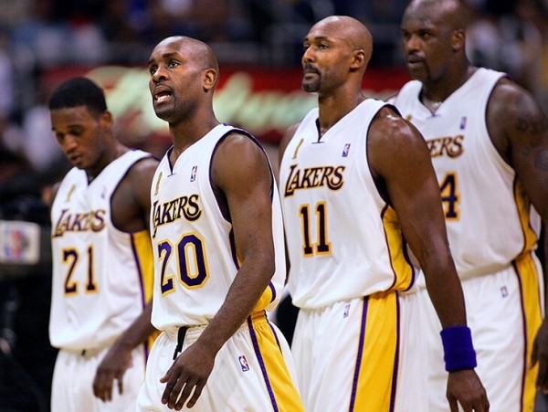 20 лет назад «Лейкерс» уже собирали суперкоманду из ветеранов. Это закончилось ядерной зимой