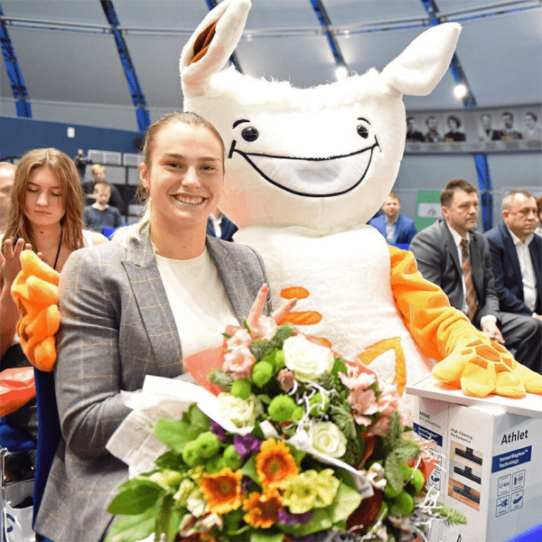 Не запариваются над выгодой от контрактов, делают откровенные фото и дарят солидные премии лучшим. Кто и как спонсирует беларусские федерации? Исследование Академии BSSF