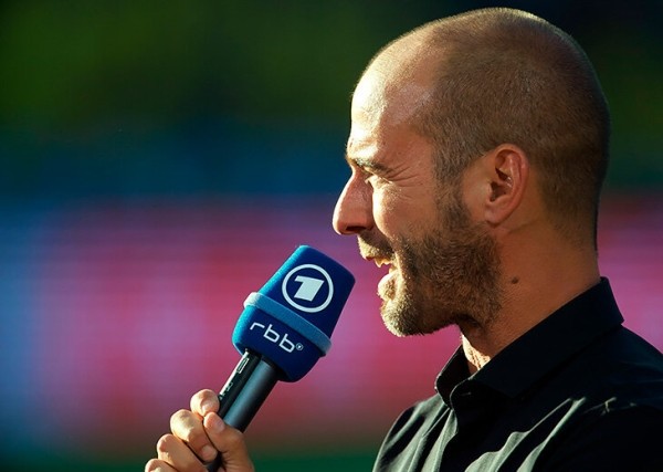 Немецкая школа тренеров – футбольный Хогвартс. Там жесткий отбор (оценивают харизму, а не регалии) и нерушимая дружба