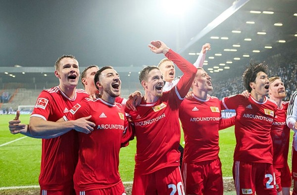 Какие команды самые зрелищные в Европе? В топе внезапно «МЮ» и «Рома» Жозе, а еще много Бундеслиги Какие команды самые зрелищные в Европе? В топе внезапно «МЮ» и «Рома» Жозе, а еще много Бундеслиги