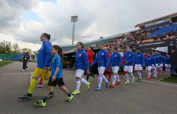 В УЕФА уверены, что АБФФ развивает женский футбол – на деле в боссах былой (?) сексист, сборные топчутся на месте, а в ЧБ дикое расслоение (лидеры набили 200 мячей)