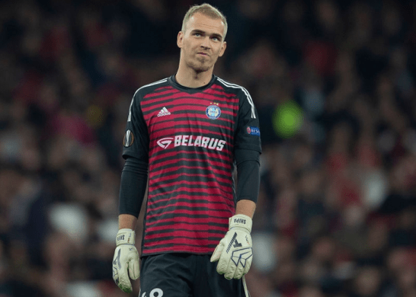 В переговорах Андрей Капский любит давить на совесть футболистов – с двумя подписантами за режим это не очень помогло