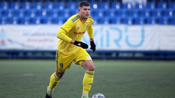 Футбол.  Защитник БАТЭ Никита Супранович находится на просмотре в "Зените-2". Он отправился с командой в Португалию
 