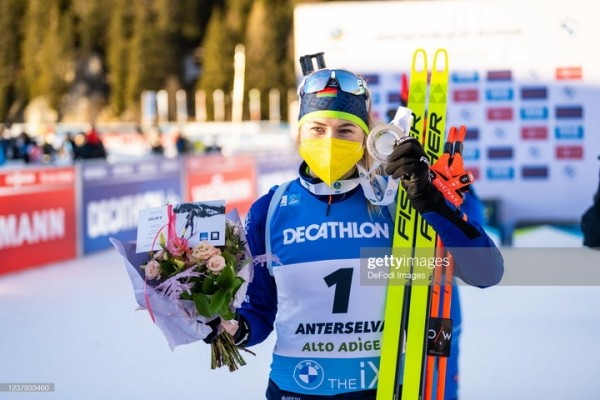 Биатлон.  Динара Алимбекова: вот так порой и получается: ничего от себя не ждешь, не зацикливаешься, а результат радует
 