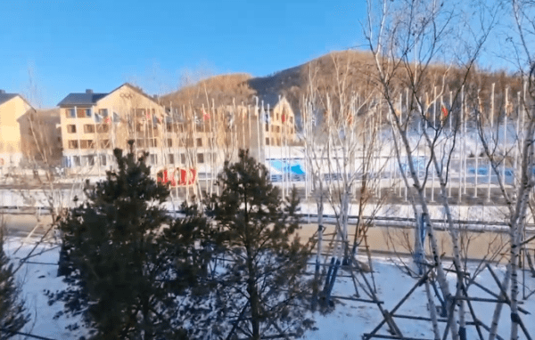 Беларусские биатлонисты долетели до Китая: в номере Алимбековой возникла вторая кровать, были перебои с отоплением, на трассе холодно и сложно стрелять Беларусские биатлонисты долетели до Китая: в номере Алимбековой возникла вторая кровать, были перебои с отоплением, на трассе холодно и сложно стрелять