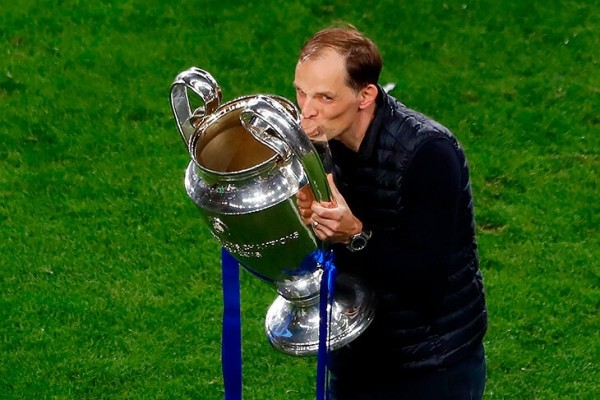 Немецкая школа тренеров – футбольный Хогвартс. Там жесткий отбор (оценивают харизму, а не регалии) и нерушимая дружба