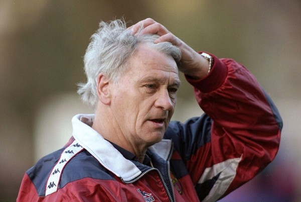 «Роналдо не хотел менять клуб». Политика и агенты погубили «Барсу» Бобби Робсона «Роналдо не хотел менять клуб». Политика и агенты погубили «Барсу» Бобби Робсона