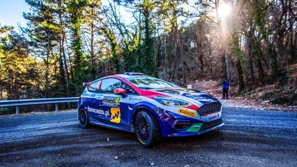 Не старэюць душой ветэраны! Себасцьен Лёб пастаянную кар’еру скончыў, але на ралі Монтэ-Карла ўчора перамог