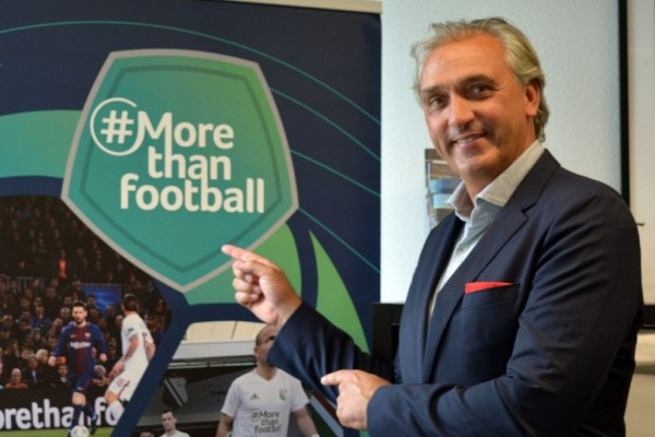 Впечатлило, что люди восстали, Лукашенко делает и хорошее, с санкциями важно не передавить. Голландец, который тренировал «Динамо» Минск, – о ситуации в Беларуси Впечатлило, что люди восстали, Лукашенко делает и хорошее, с санкциями важно не передавить. Голландец, который тренировал «Динамо» Минск, – о ситуации в Беларуси