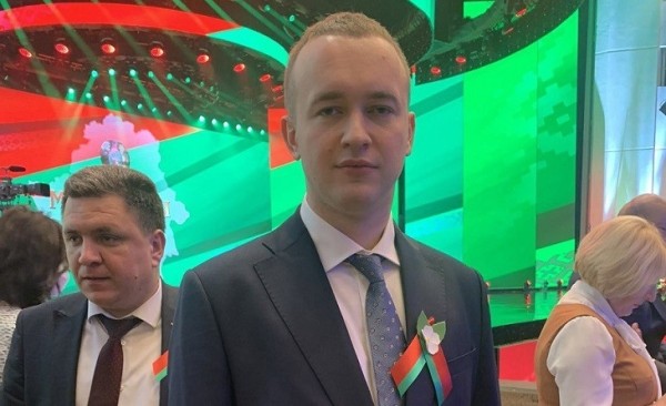 Лукашенко выступил для своего народа: Базанов с Богдановичем пели госгимн, Ковальчук разминал глаза, а Капский спустя год получил-таки заряд энергии