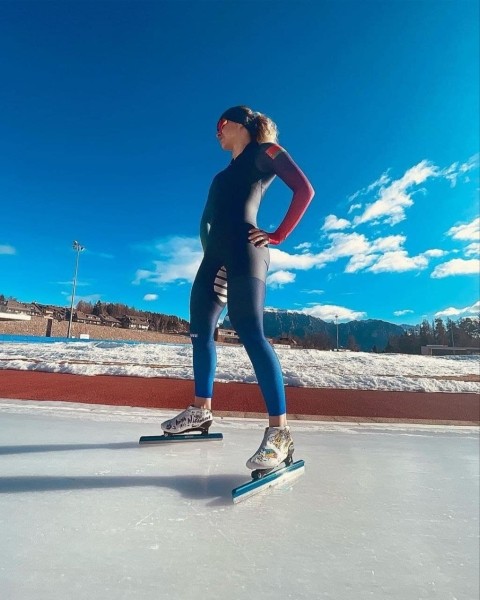 Мало кто знает, как будут выглядеть беларусы на аренах Пекина – свои комбинезоны показали только конькобежцы