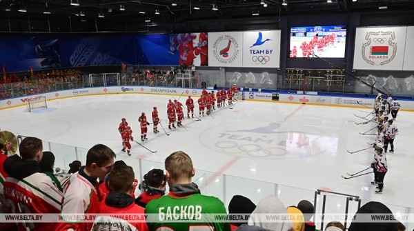 Хоккейная команда Президента победила сборную Могилевской области в матче любительского турнира