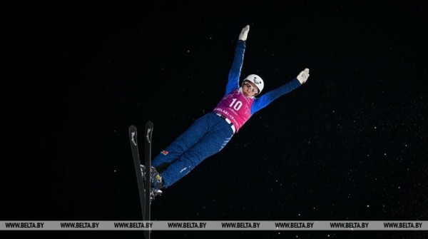 Фристайлистка Анна Гуськова выиграла бронзовую медаль предолимпийского этапа Кубка мира в США