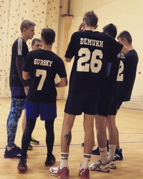 Волейболист-сирота отсидел за протесты: омоновцы сломали ребро, осудили за день без свидетелей, в колонии карали ШИЗО за все подряд