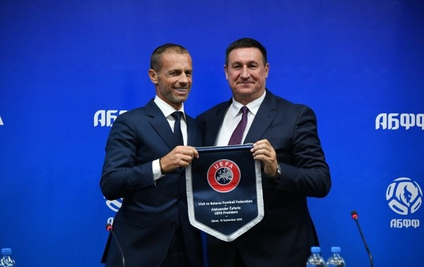 В УЕФА уверены, что АБФФ развивает женский футбол – на деле в боссах былой (?) сексист, сборные топчутся на месте, а в ЧБ дикое расслоение (лидеры набили 200 мячей)