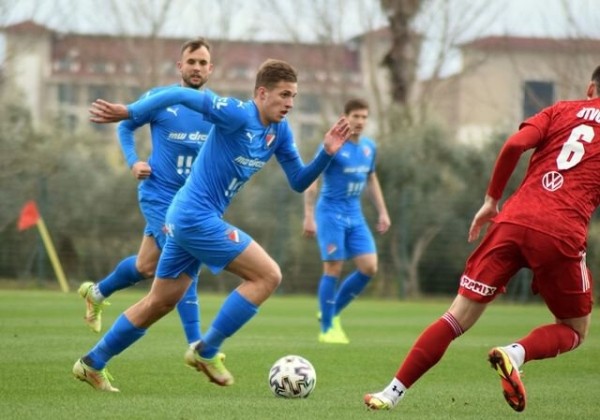 Этой зимой футболисты из высшей лиги Беларуси чаще всего уезжают в Россию, но вообще уже «опылили» 11 стран