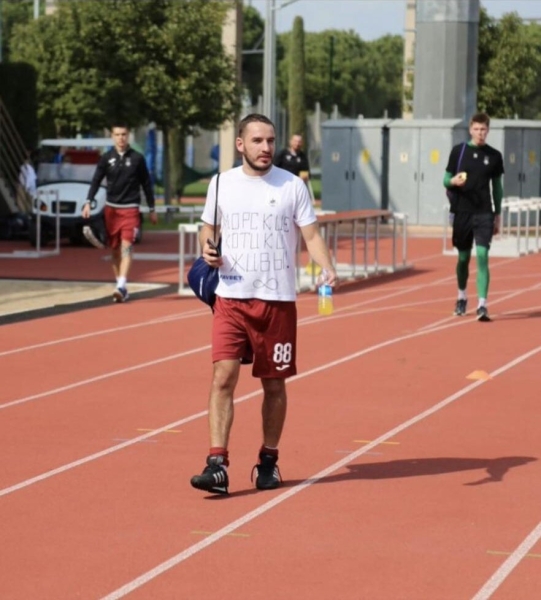 4 года Савицкого в Бресте: чуть не снял «Динамо» с чемпионата, получал больше Милевского в 1,5 раза и вообще был «котиком» (морским и ленивым) 4 года Савицкого в Бресте: чуть не снял «Динамо» с чемпионата, получал больше Милевского в 1,5 раза и вообще был «котиком» (морским и ленивым)