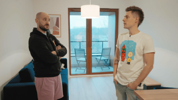 Рыдал в Стамбуле, тихари за границей, готов убить за кофе в Минске. Друг Ивулина и лучший интервьер Беларуси рассказал Дудю о вынужденной эмиграции