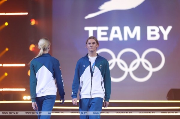 Мало кто знает, как будут выглядеть беларусы на аренах Пекина – свои комбинезоны показали только конькобежцы