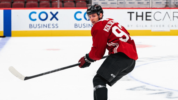 Хоккей.  Владислав Колячонок продлил результативную серию в АХЛ до семи матчей
 