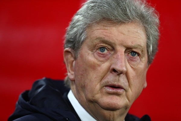 Ходжсона позвали спасать «Уотфорд». Босс клуба уже увольнял его 20 лет назад, а сам Рой отчитывал маскота – шершня Гарри Ходжсона позвали спасать «Уотфорд». Босс клуба уже увольнял его 20 лет назад, а сам Рой отчитывал маскота – шершня Гарри