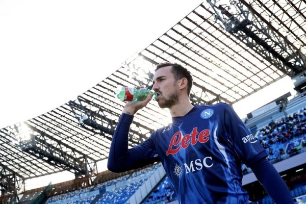 «Ньюкасл» пытается купить почти всех – и почти все из них отказывают. Это очень длинный список «Ньюкасл» пытается купить почти всех – и почти все из них отказывают. Это очень длинный список