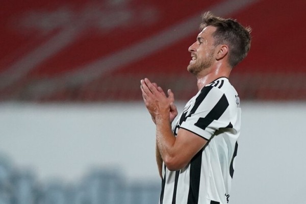 «Ньюкасл» пытается купить почти всех – и почти все из них отказывают. Это очень длинный список «Ньюкасл» пытается купить почти всех – и почти все из них отказывают. Это очень длинный список