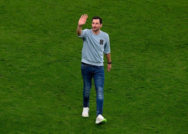 Немецкая школа тренеров – футбольный Хогвартс. Там жесткий отбор (оценивают харизму, а не регалии) и нерушимая дружба