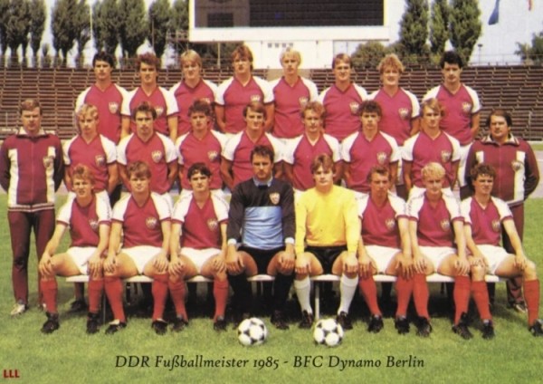 Столичное «Динамо» обожал министр – и клуб перестал проигрывать. Дело было в ГДР – гарант гегемонии отвечал за пытки и убийства неугодных, а потерял все за месяц Столичное «Динамо» обожал министр – и клуб перестал проигрывать. Дело было в ГДР – гарант гегемонии отвечал за пытки и убийства неугодных, а потерял все за месяц