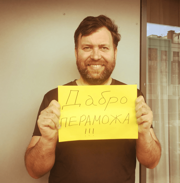 Журналист выпустил книгу о столетней истории футбола на беларусском языке: данные собирал вручную, а выпустил всего 50 копий Журналист выпустил книгу о столетней истории футбола на беларусском языке: данные собирал вручную, а выпустил всего 50 копий