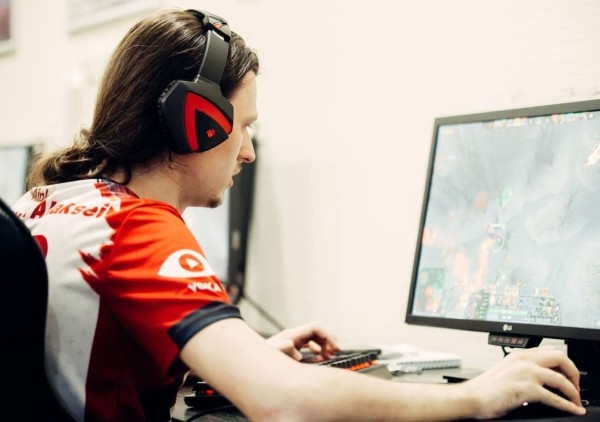 Разное. Mind Games с Petushara — в нижней сетке D2CL, турнир Voka ко Дню всех влюбленных и еще новости индустрии за 8 февраля
Разное. Mind Games с Petushara — в нижней сетке D2CL, турнир Voka ко Дню всех влюбленных и еще новости индустрии за 8 февраля