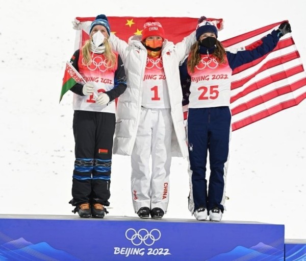 Гуськова не просто взяла медаль в Пекине, а еще и заставила чинуш, душивших фристайл, танцевать собачий вальс &ndash; и это очень смешно