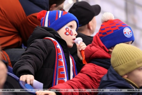 ФОТОФАКТ: "Шахтер" обыграл "Юность" в матче экстралиги
