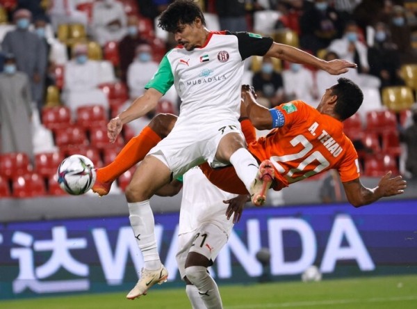 Полицейский, пожарный, студенты &ndash; такая команда любителей сыграла на клубном ЧМ! Как их туда занесло с Таити?