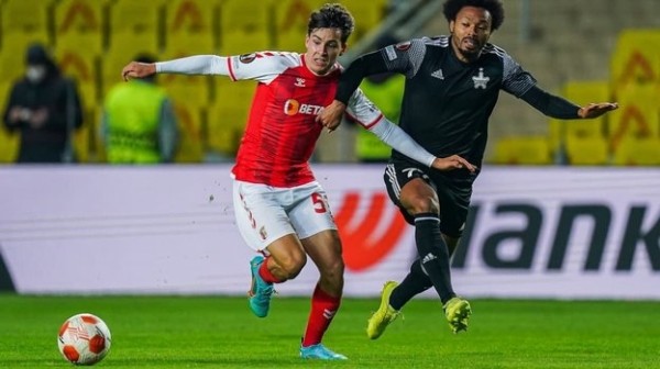 Футбол. Лига Европы. 1/16 финала. "Шериф" дома уверенно обыграл "Брагу"
Футбол. Лига Европы. 1/16 финала. "Шериф" дома уверенно обыграл "Брагу"