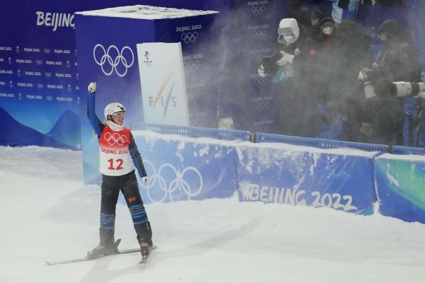 Гуськова взяла серебро прыжком, который этой зимой ни разу не выполняла (решилась уже на склоне). Сделала лучше, чем на золото 2018-го – но теперь этого было мало