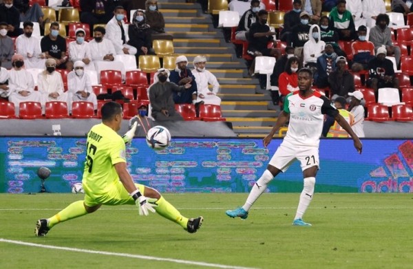 Полицейский, пожарный, студенты &ndash; такая команда любителей сыграла на клубном ЧМ! Как их туда занесло с Таити?