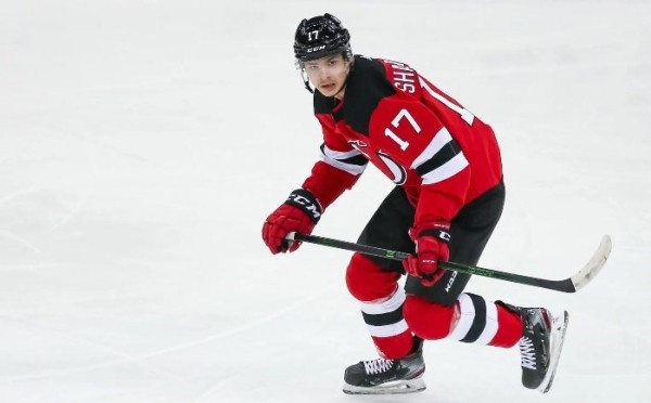 Хоккей. Егор Шарангович, забросив шайбу, помог "Нью-Джерси" разгромить на выезде "Питтсбург"
Хоккей. Егор Шарангович, забросив шайбу, помог "Нью-Джерси" разгромить на выезде "Питтсбург"