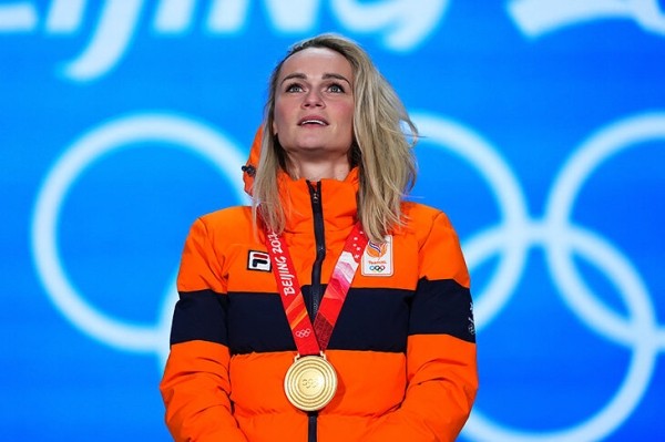 Йоханнес Бо – лидер (4 золотых!), Большунов сразу за ним, тройная чемпионка Йохауг. Главные мультимедалисты Пекина-2022 Йоханнес Бо – лидер (4 золотых!), Большунов сразу за ним, тройная чемпионка Йохауг. Главные мультимедалисты Пекина-2022