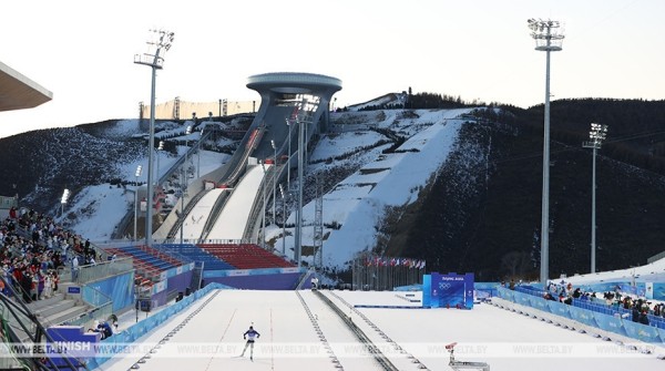 Швеция лидирует в медальном зачете, Антон Смольский принес белорусам первую медаль пекинских Игр